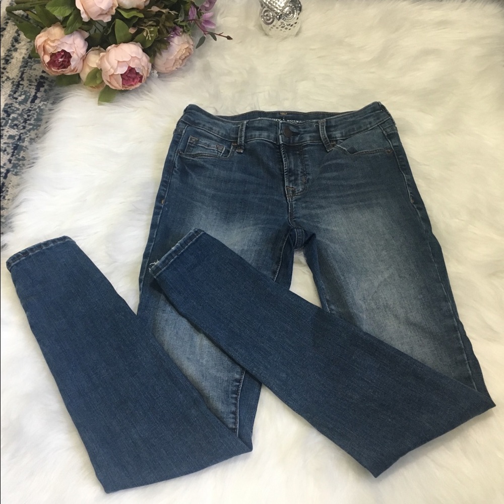 💥Old navy Rock star ⭐️Mid Waist 🔥size 2
